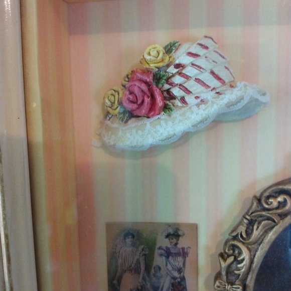 Arister Gifts Inc Cream/Gold Vintage Lady ShadowBox - Picture 7 of 15